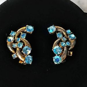 Vintage Goldtone Blue Rhinestone Ear Crawler High End Earrings 1960s